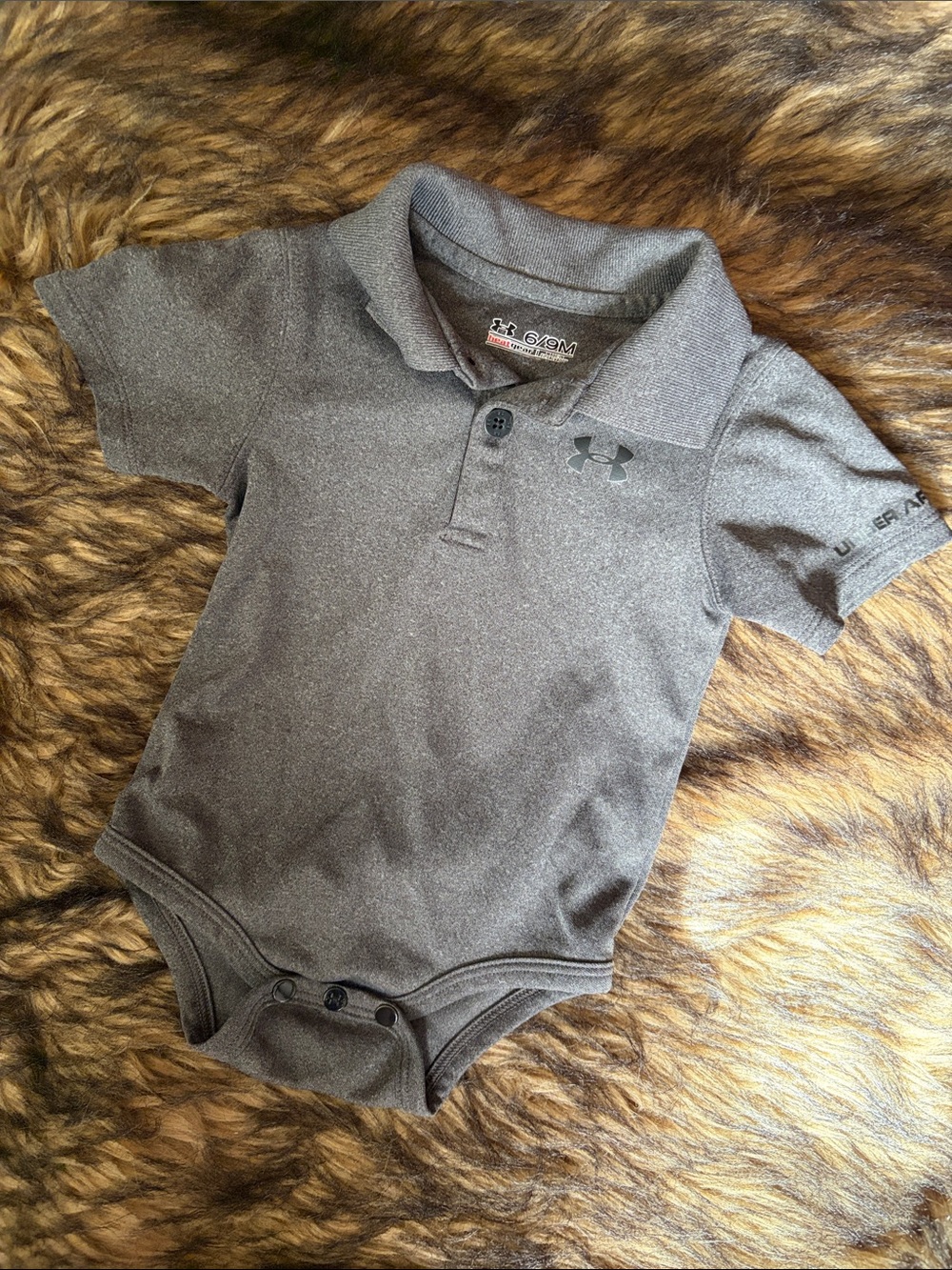 Under Armour Gray Short-Sleeve Polo One-Piece Bodysuit Size 6/9 months